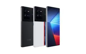 iQOO 10 Pro este primul telefon cu încărcare la 200W; Ce dotări are şi cât costă?