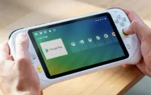 Logitech a produs o consolă portabilă de jocuri cu Android, bazată pe cloud; Iată cum arată