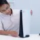Sony a lansat încă o versiune de PlayStation 5, cu un corp şi mai uşor