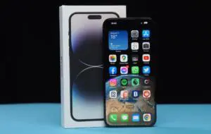 REVIEW iPhone 14 Pro Max, upgrade-ul cu care ne-am obișnuit