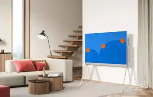 LG prezintă televizorul fashion Pose, gândit ca rival pentru Samsung The Serif