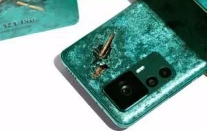 Xiaomi 12T Pro primeşte o ediţie artistică Daniel Arsham, limitată la 2000 de unităţi în Europa