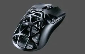Razer a lansat cel mai uşor mouse al său, cu greutate de doar 49 de grame: Viper Mini Signature Edition