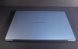REVIEW Microtech CoreBook CB15A, un nou concurent pe piața de laptopuri all-round din România