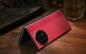vivo X Fold 2 lansat: primul telefon pliabil cu procesor Snapdragon 8 Gen 2