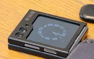 Samsung Galaxy Z Flip 5 apare în prima fotografie pe viu