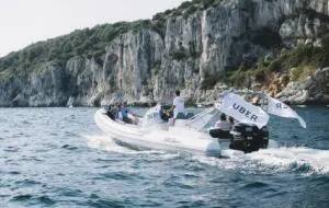 Uber lansează opţiunea Uber Boat, inaugurată în Mykonos