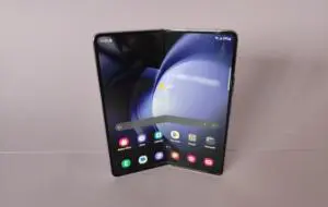 Samsung vrea să ne ofere în sfârşit un telefon pliabil Galaxy Z mai ieftin (FE)