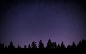 Dorul de a privi cerul nocturn are acum un nume: noctalgie