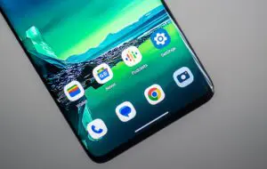 Gorilla Glass pentru toată lumea: Motorola a anunțat că va include sticla Corning pe toate smartphone-urile pe care le va lansa de acum înainte