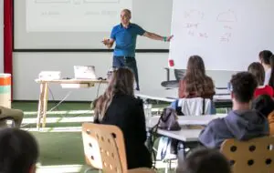 Se lansează ECHO School, care include primele programe de licență de game development din România