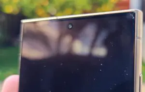 Cât de rezistent este Galaxy S24 Ultra la căzături, acum că folosește titan și Gorilla Glass Armor