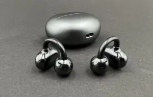 REVIEW Huawei FreeClip, căști True Wireless cu o formă inedită și comoditate absolută