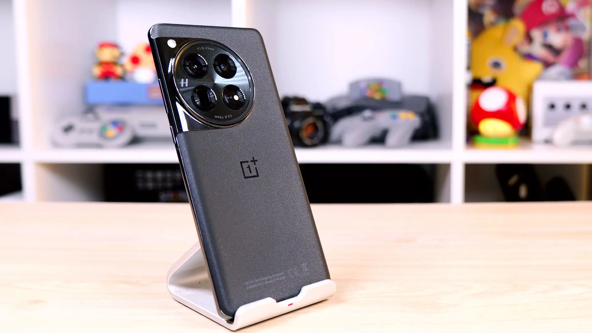 OnePlus 12 13
