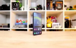 Samsung Galaxy S24+ (REVIEW comparativ cu S24 Ultra) – Merită să economisești 1500 de lei?