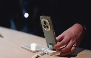 FOTO Honor Magic6 Ultimate se apropie de lansare în China. Cum arată noul flagship