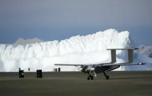 Un nou tip de dronă, Windracers ULTRA UAV, va fi folosită în Antarctica. Poate zbura până la 1000km și poate căra încărcături de până la 100kg
