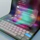 Apple ar lucra la un MacBook cu ecran pliabil de 20″
