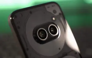 Cele mai bune telefoane ieftine pe care le mai poți comanda până la Crăciun