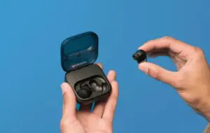 Fairphone a lansat căștile true wireless Fairbuds, care pot fi reparate de oricine