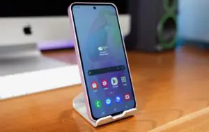 Cele mai bune telefoane ieftine pe care le vei găsi la ofertă de Black Friday 2024