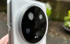 Xiaomi spune că aburirea camerei pe flagship-urile 14 și 14 Ultra este „normală”