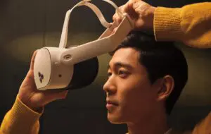 Meta discută cu giganții de la Hollywood pentru a-i oferi conținut exclusiv pentru o cască VR premium