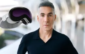 Șeful diviziei Vision Pro părăsește compania Apple