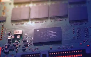 Angajată Huawei, condamnată la închisoare pentru furt de tehnologie de cipuri de la SK Hynix