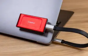 Cum mi-am upgradat MacBook-ul de la 256 GB la 2 TB cu un Kingston XS1000