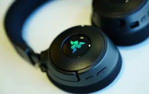 Razer Kraken V4 review – Cele mai versatile căști Razer