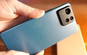 ASUS confirmă lansarea Zenfone 12 Ultra. Promite upgrade-uri de cameră și AI