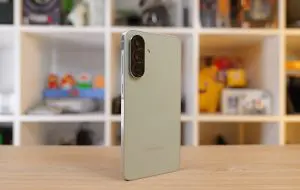 Galaxy A57 este menționat în firmware de test, sugerând un stadiu avansat de dezvoltare