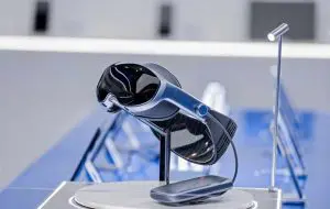 Vivo intră în cursa căștilor VR/XR cu primul său model: Vision