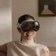 Apple face o cască Vision Pro care se conectează la Mac