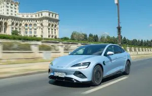 BYD pune presiune pe Tesla cu o garanție extinsă pentru bateriile mașinilor electrice