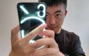 S-a sucit: Carl Pei spune acum că utilizatorii vor avea doar AI pe telefoane