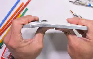 Oppo Find X8 Ultra nu trece de testul îndoirii