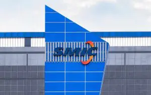 Experții cred că SMIC a realizat procesoarele Huawei pe 5 nanometri folosind litografia mai veche