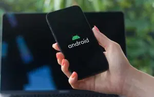 Un nou malware bancar fură datele de autentificare pe telefoanele Android