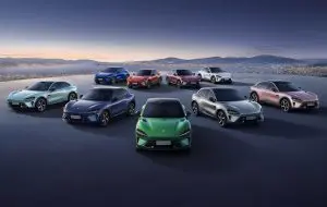 SUV-ul Xiaomi YU7, lansat cu preț de pornire de 30.000 de euro și autonomie de 835 km