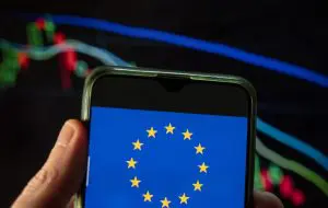 Comisia Europeană obligă producătorii de telefoane Android să ofere actualizări pe mai mulți ani