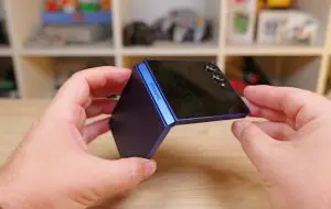 Viitorul seriei Galaxy Z Flip? Samsung brevetează telefonul care se poate plia în orice direcție