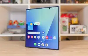 Samsung este dată în judecată pentru dispozitivele pliabile