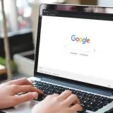 Google încearcă să resusciteze motorul de căutare afectat de AI