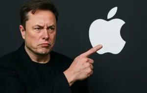 Elon Musk acuză Apple că împiedică alte companii AI să ajungă pe primul loc în App Store
