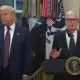 Donald Trump a primit un cadou „unic” din partea Apple