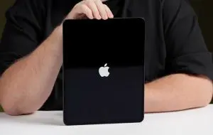 Apple pregăteşte trecerea la ecrane OLED pentru toate dispozitivele sale