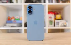 Apple pregătește „versiunea buget” a lui iPhone 17