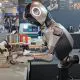 China a creat un rival pentru robotul umanoid Optimus de la Tesla